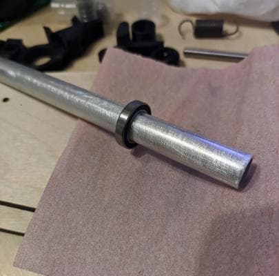 15 mm Aluminum tube main shaft being sanded